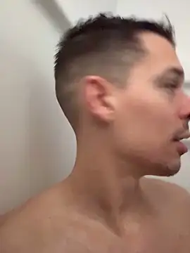 Snapshot of adonimus94 chatting on March 20, 4:41 pm adonimus94 online show from March 20, 4:41 pm