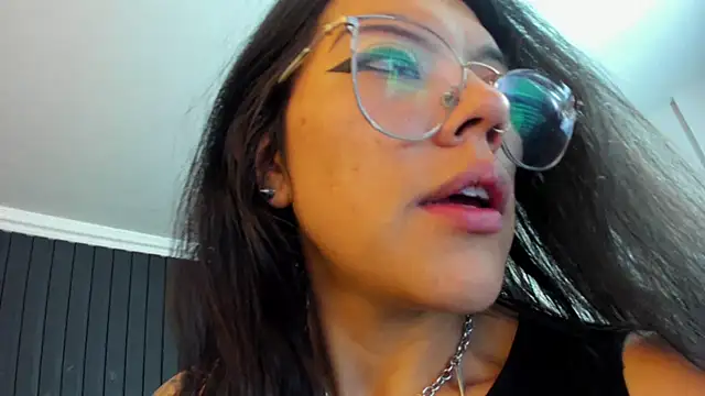Snapshot of Lanadelrey_1 chatting on May 27, 11:06 am Lanadelrey 1 online show from May 27, 11:06 am