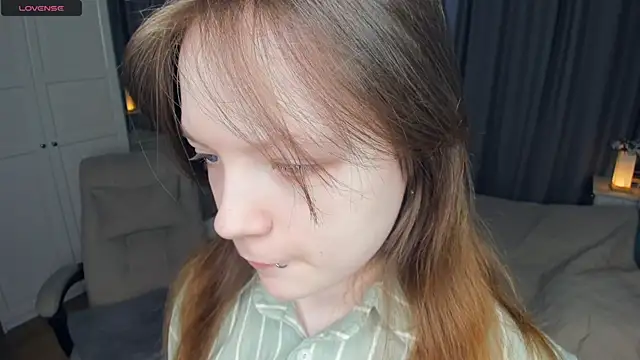 LavenderMitten online show from April 10, 5:36 am