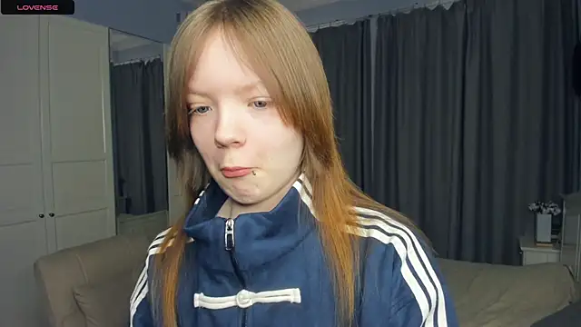 LavenderMitten online show from March 23, 6:13 am