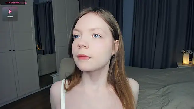 LavenderMitten online show from April 15, 5:46 am