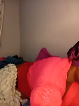 YummyBoobs  online show from June 12, 4:10 am