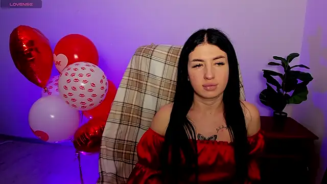 milanasky5 online show from February 13, 4:07 pm