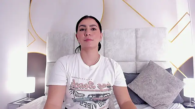 caroo giraldo   online show from March 9, 7:28 pm