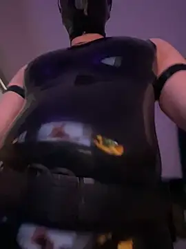 RubberGummi online show from March 29, 8:16 am