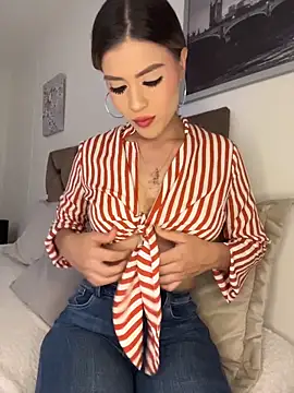 Snapshot of GabrielaS_ chatting on June 2, 11:38 pm GabrielaS online show from June 2, 11:38 pm