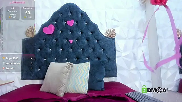 Snapshot of _Victoria_milf_ chatting on February 14, 7:47 pm Victoria milf online show from February 14, 7:47 pm