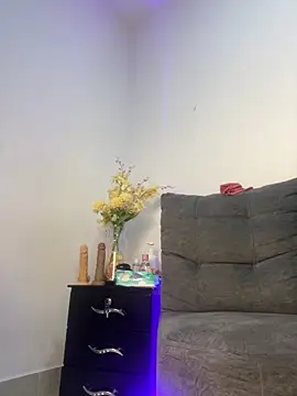 RousseSmith online show from April 21, 7:31 pm