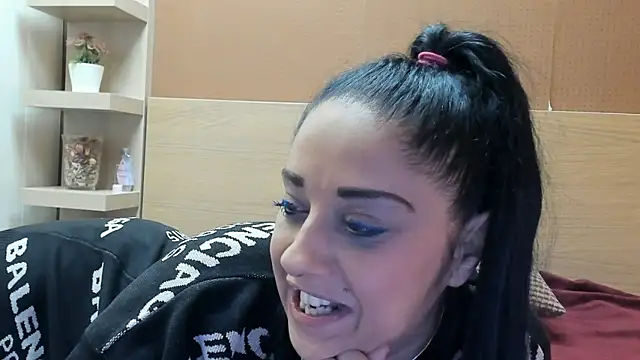 PinkyTwerkyX online show from January 13, 11:25 am