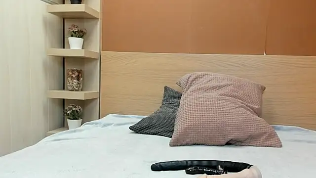 PinkyTwerkyX online show from March 21, 1:48 pm