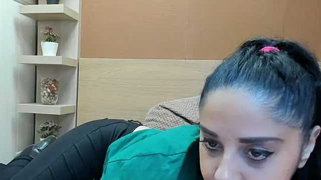 Snapshot of PinkyTwerkyX chatting on October 29, 12:37 pm PinkyTwerkyX online show from October 29, 12:37 pm