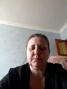 Snapshot of LockyCharm111 chatting on February 14, 2:06 pm LockyCharm111 online show from February 14, 2:06 pm