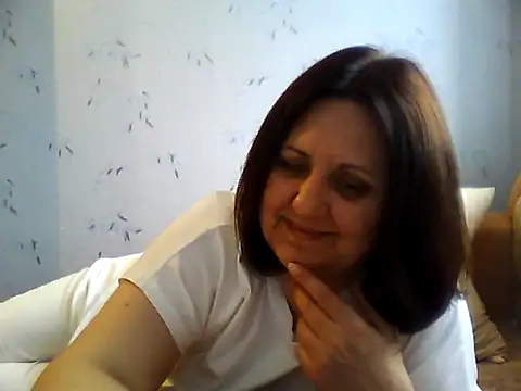 LockyCharm111 online show from May 9, 3:37 pm