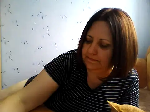 LockyCharm111 online show from July 21, 4:36 am