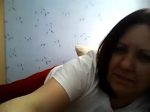 LockyCharm111 online show from May 7, 1:25 pm