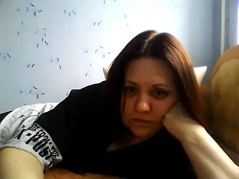 LockyCharm111 online show from May 14, 5:15 am