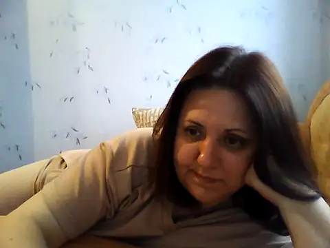LockyCharm111 online show from June 2, 3:56 pm