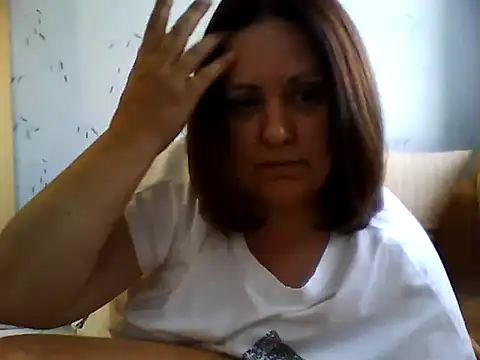 LockyCharm111 online show from June 26, 4:57 pm