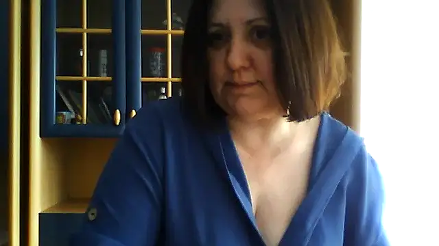 LockyCharm111 online show from March 3, 1:07 pm