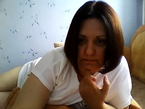 LockyCharm111 online show from July 12, 4:46 am