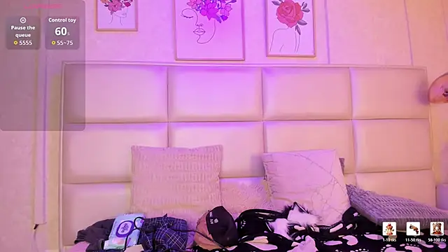 Snapshot of Xara_u chatting on April 17, 8:00 pm Xara u online show from April 17, 8:00 pm