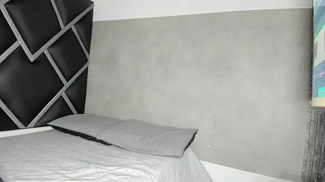 dulce 34 online show from March 2, 8:27 pm