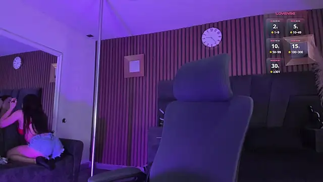 DulcePrince  online show from April 4, 8:37 pm