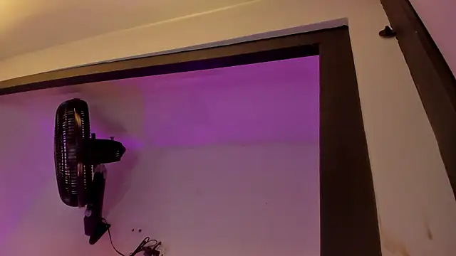 DulcePrince  online show from March 26, 9:13 pm