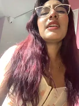 VelariaSoft online show from April 4, 1:50 pm