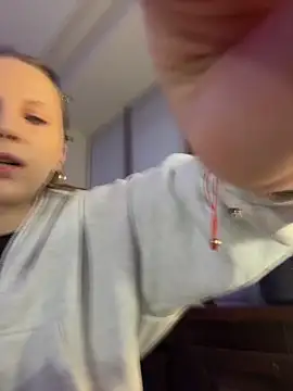 Snapshot of YourSweetArya chatting on February 26, 2:39 pm YourSweetArya online show from February 26, 2:39 pm