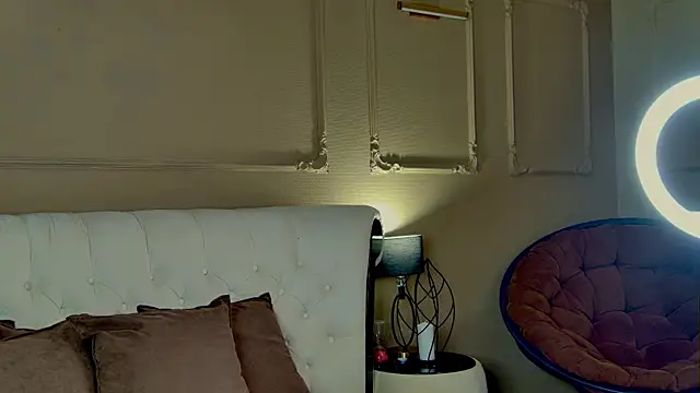 YourSweetArya online show from April 13, 3:16 pm