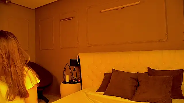 YourSweetArya online show from March 22, 4:08 pm