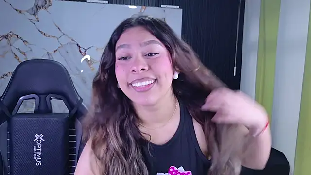 Sophie19   online show from March 21, 11:36 am