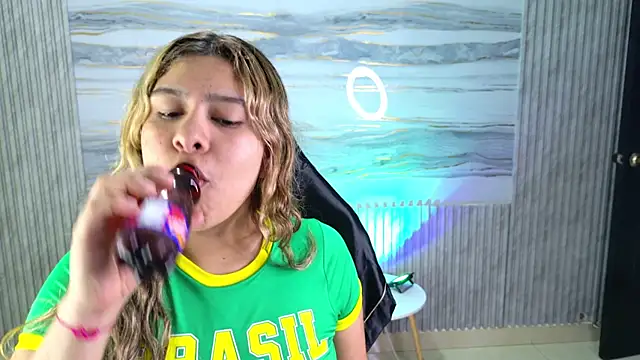 Sophie19   online show from May 23, 11:42 am