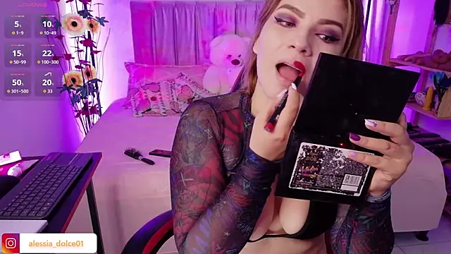 alessia dolce online show from March 20, 11:39 pm