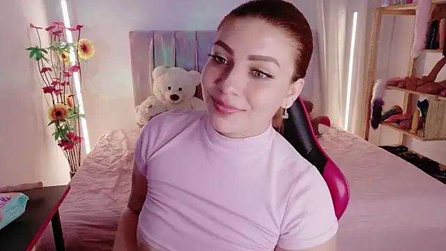 alessia dolce online show from April 18, 5:43 am