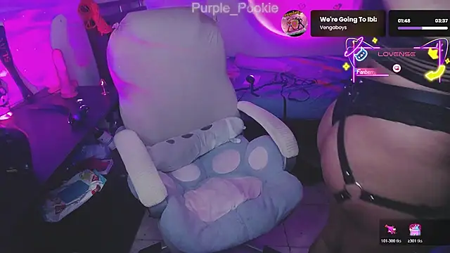 Purple-Pookiee online show from March 30, 4:36 am