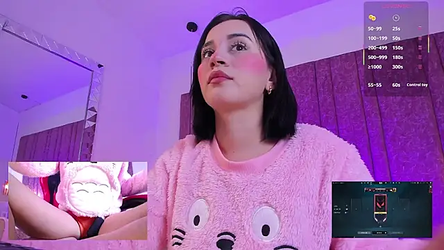 Snapshot of DollieEmma chatting on February 25, 1:33 pm DollieEmma online show from February 25, 1:33 pm