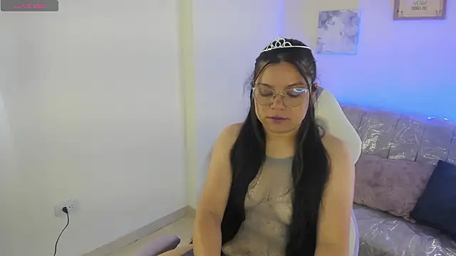 Snapshot of Afrodita_rouss chatting on March 1, 9:48 pm Afrodita rouss online show from March 1, 9:48 pm