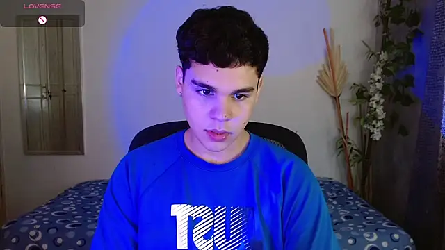 eithan jonnes online show from March 15, 8:05 pm