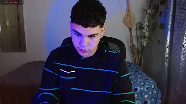 eithan jonnes online show from March 20, 1:34 pm