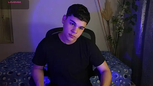 eithan jonnes online show from March 7, 8:36 pm