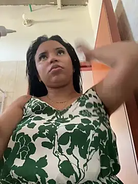 Snapshot of Lucy_strong1 chatting on February 25, 9:14 pm Lucy strong1 online show from February 25, 9:14 pm