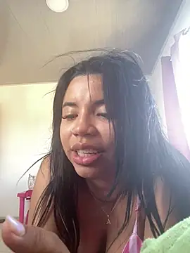 Snapshot of Lucy_strong1 chatting on March 1, 8:31 pm Lucy strong1 online show from March 1, 8:31 pm