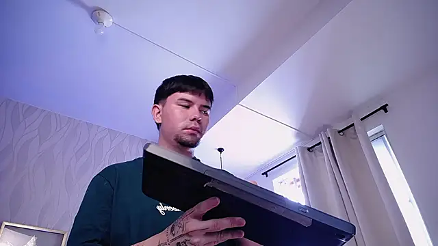 Snapshot of KaiStein chatting on February 17, 6:27 pm KaiStein online show from February 17, 6:27 pm