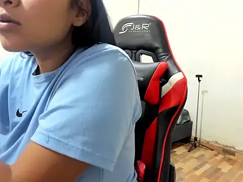 QueenNyxx online show from March 12, 8:24 pm