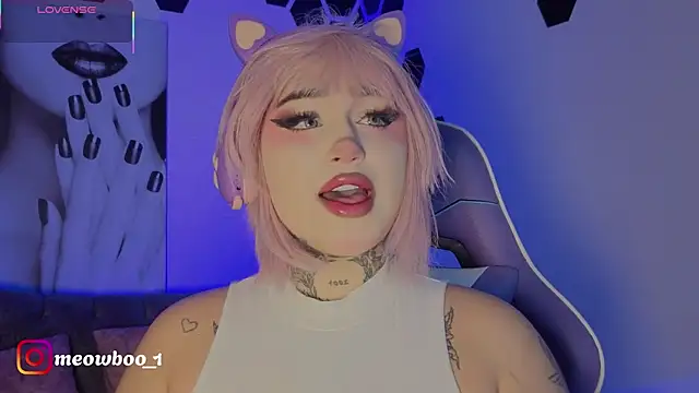 meowboo online show from March 22, 7:04 pm