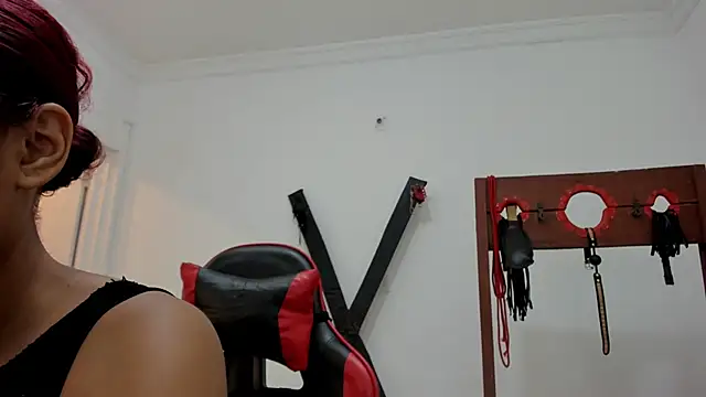 Ruby RedMoon2 online show from March 10, 8:02 pm