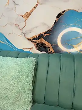 valerie20  online show from April 26, 4:10 am