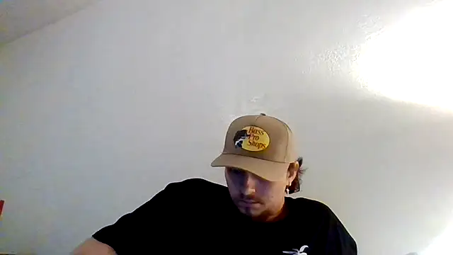 Snapshot of Tallhungandcloudy chatting on February 13, 4:23 am Tallhungandcloudy online show from February 13, 4:23 am